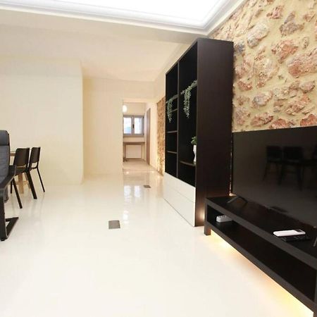 Elegant Studio At The Acropolis Hills เอเธนส์ ภายนอก รูปภาพ
